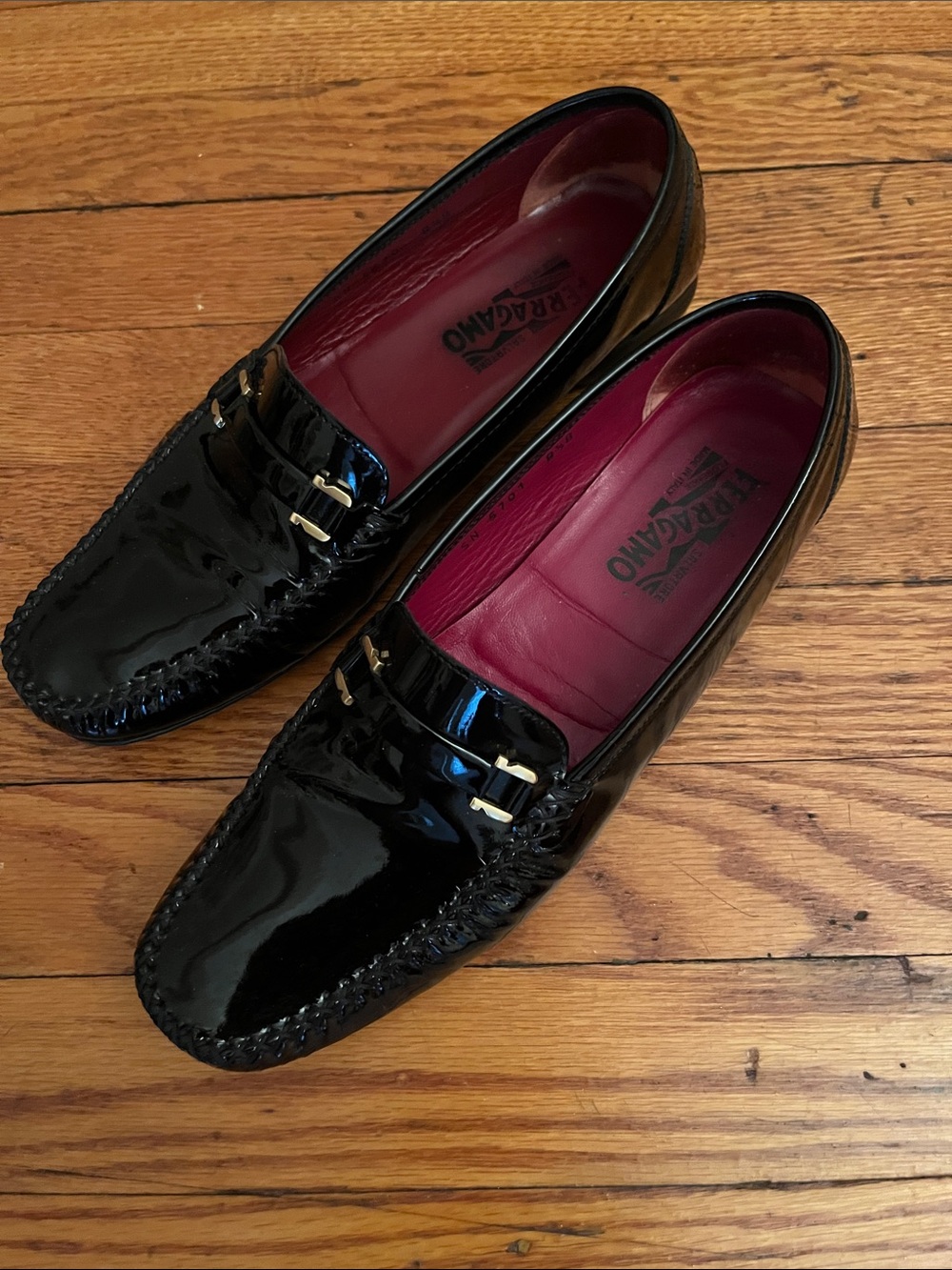 Salvatore Ferragamo Black Patent Loafers with Gold Hardware 8.5.